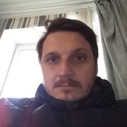  ,  Viktor, 38