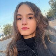  ,  Veronica, 25