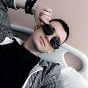  ,  Denis, 21