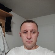  Azor,  Andrei, 39