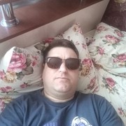  ,   Wiktor, 44 ,   ,   , c 