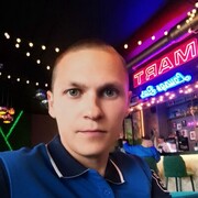  ,  DeN, 32