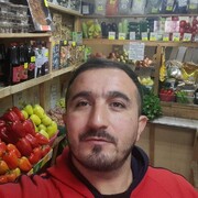  ,   Ali, 32 ,   ,   