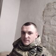  ,  Viktor, 35