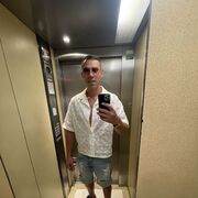  ,  David, 28