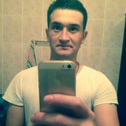  ,   Viktor, 42 ,  