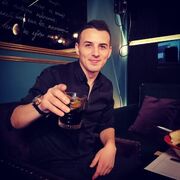   🍾