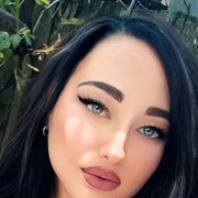  ,  Viktoria, 28