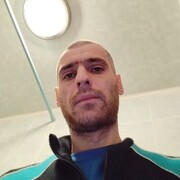  ,   Nik, 39 ,   ,   