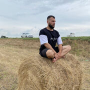  ,   Konstantin, 32 ,   ,   