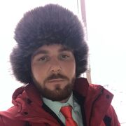  ,   Viktor, 33 ,   ,   