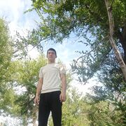  ,  Asadbek, 24