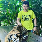  ,  Aybek, 40