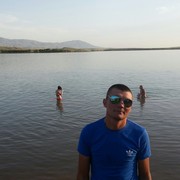  ,  Alex, 37