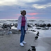  ,   Ekaterina, 62 ,   c 