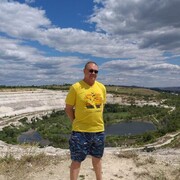  ,  Andrey, 60