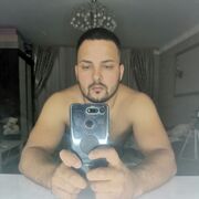  ,   Viktor, 33 ,   ,   