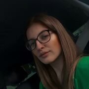  ,  Anya, 24