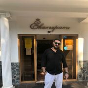  ,   Garik, 40 ,   ,   