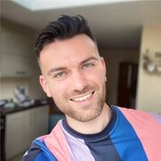  ,  Artem, 33