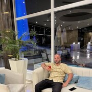  ,   Davit, 38 ,   ,   , c , 