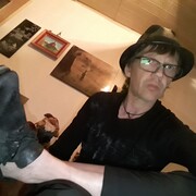  ,   Serge, 46 ,   ,   