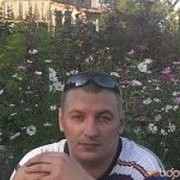  ,   Viktor, 46 ,   