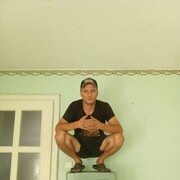  ,  Evhen, 35