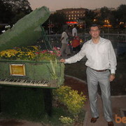  ,   Artur, 52 ,   