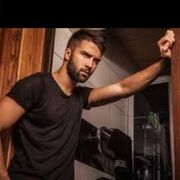 ,  Kalin, 46