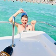  ,   Vladimir, 33 ,   ,   