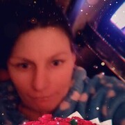   ,  Valy, 29