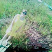  ,  Dayana, 24