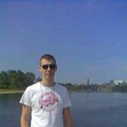  ,   Alex, 39 ,  