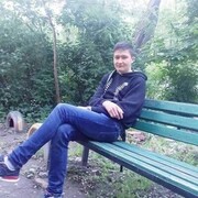  ,  Petru, 25