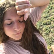  ,   Marina, 27 ,  