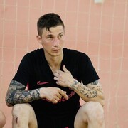  ,   Anton, 32 ,   c 