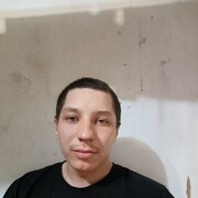  ,  Maksim, 26