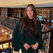  ,  Anna, 24
