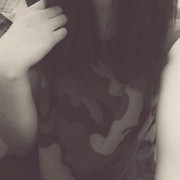  -,  Elena, 25