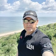  ,  Denis, 44