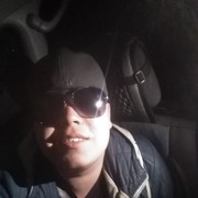  ,  Alex, 28