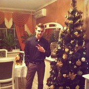  ,   Romeo, 33 ,   