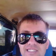  ,   Lubomyr, 42 ,   