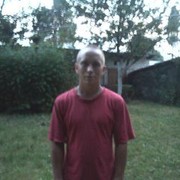  ,   Oskar, 33 ,   