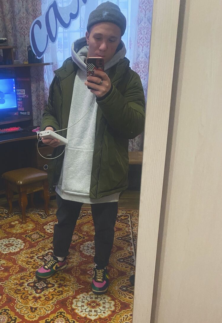  39870670  , 24 ,    