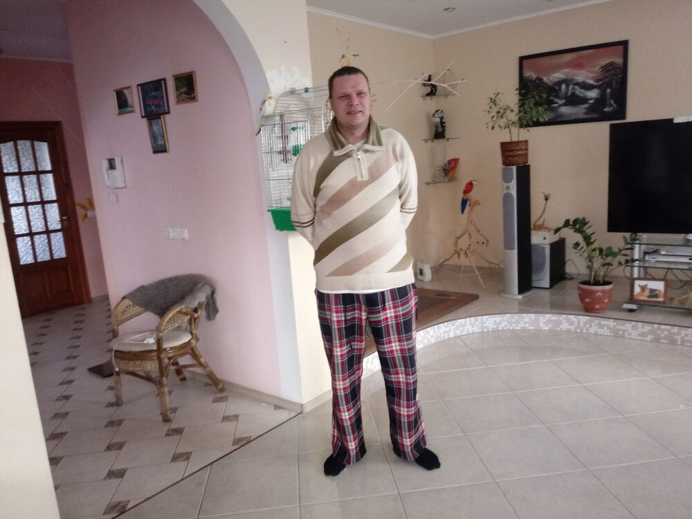  11844190  Oleg, 47 ,    