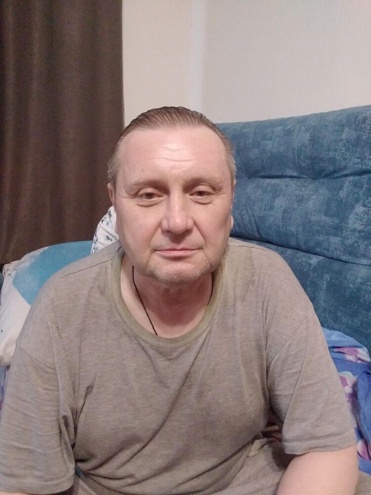  44570490  , 54 ,    