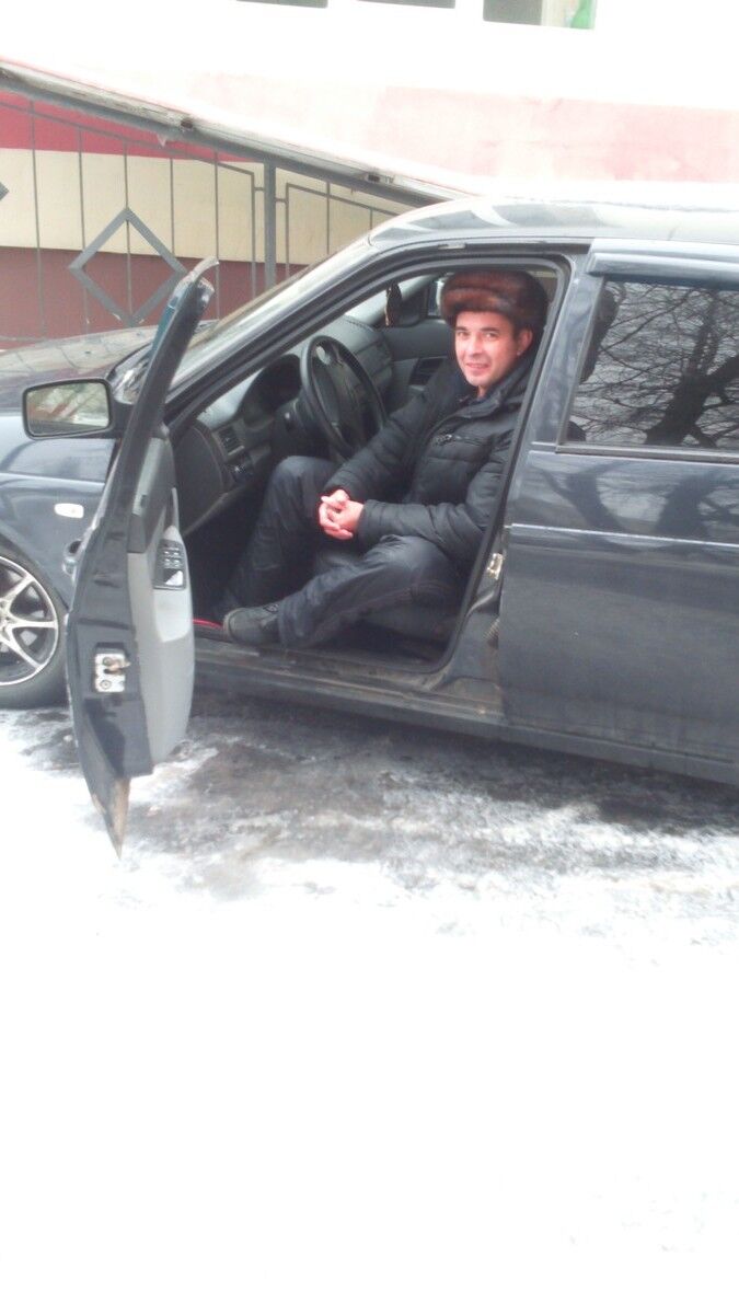  ,   Andrei, 46 ,   ,   , c 