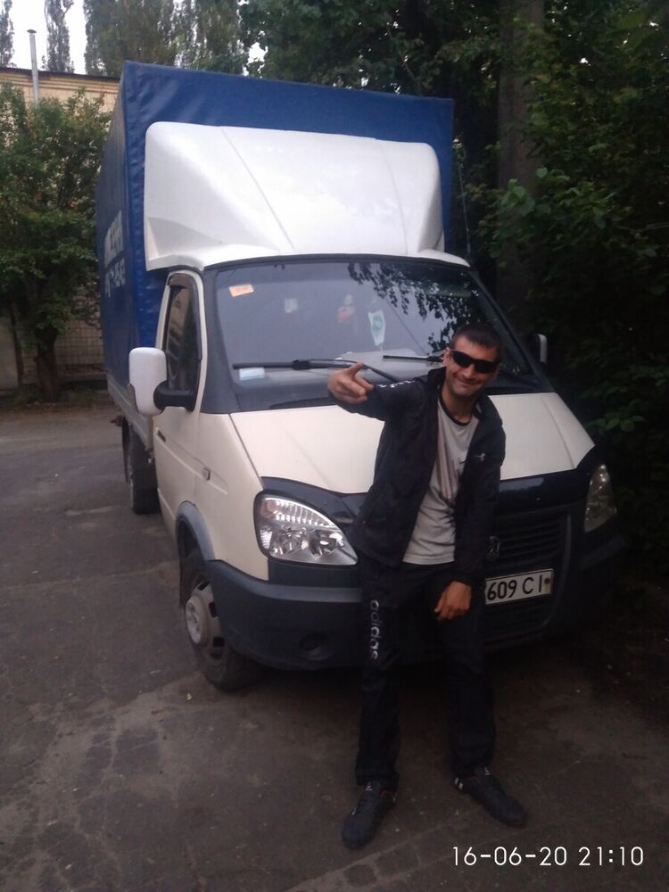  ,   Slavik, 38 ,   ,   , c 
